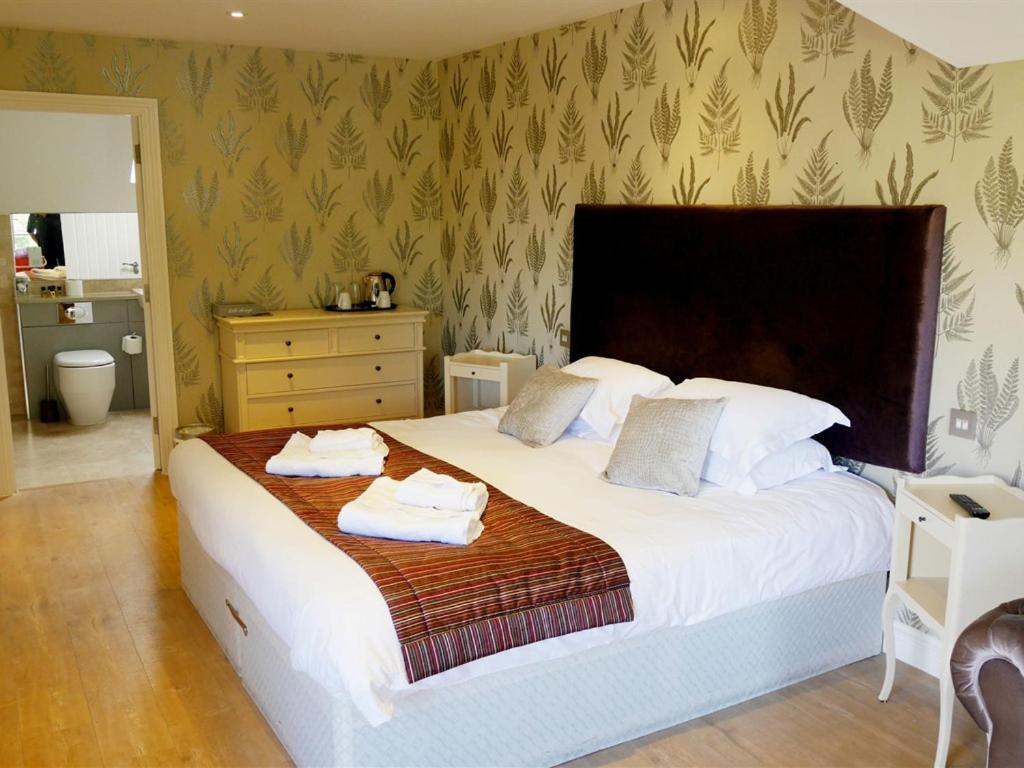 The Sun Inn Swindon Bagian luar foto